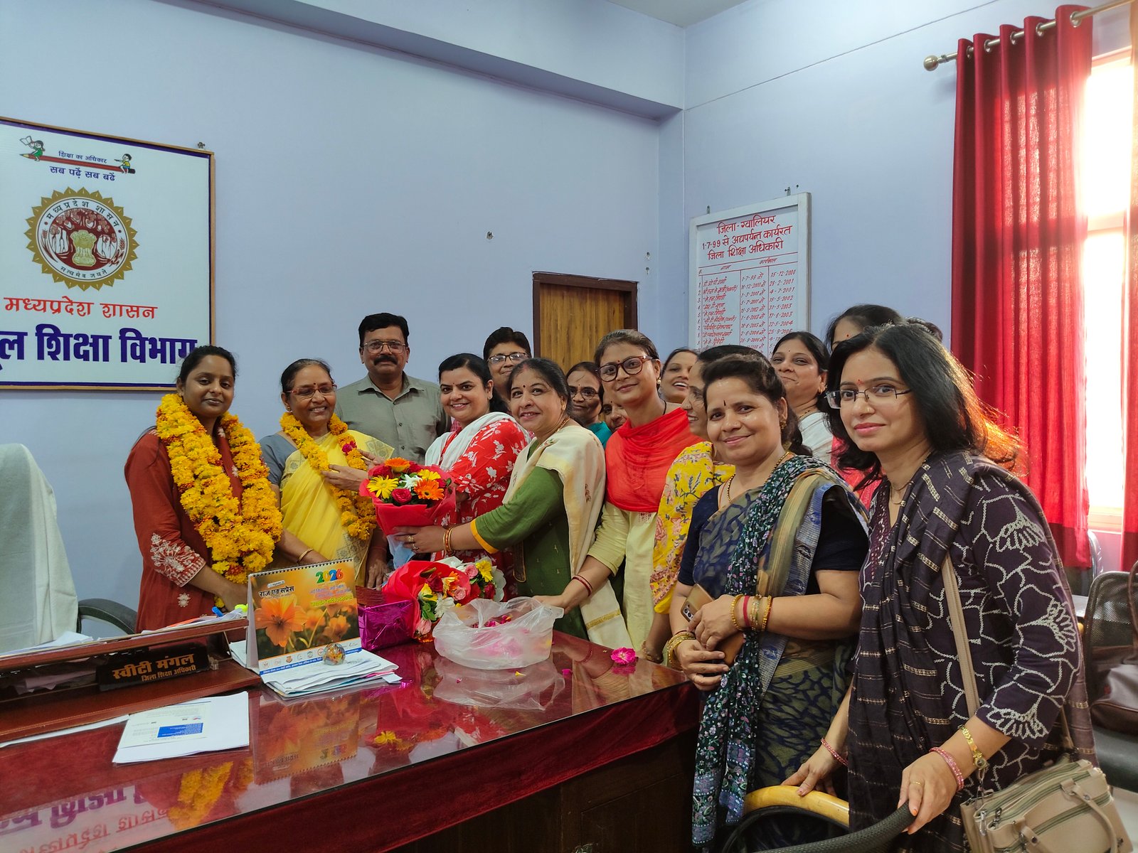 ग्वालियर : प्रांतीय शिक्षक संघ के प्रतिनिधिमंडल ने जिला शिक्षा अधिकारी एवं संयुक्त संचालक से की सौजन्य भेंट।